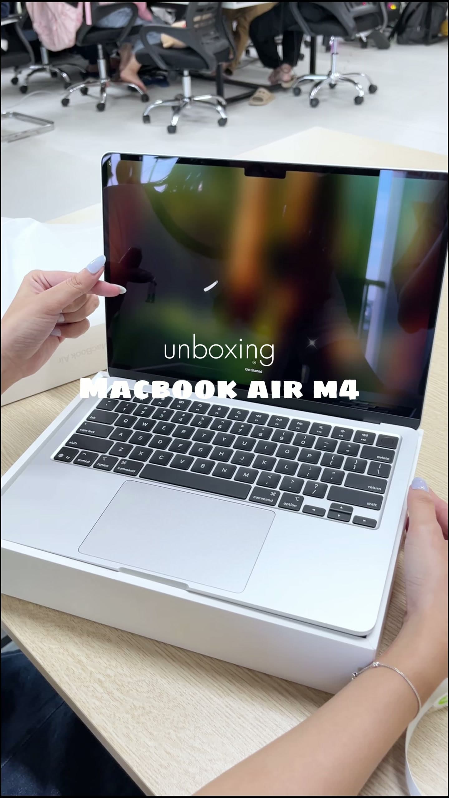 🌸UNBOX MACBOOK AIR M4: GEMS UNITED đồng hành cùng tốc độ làm việc của Gemster! 🌸